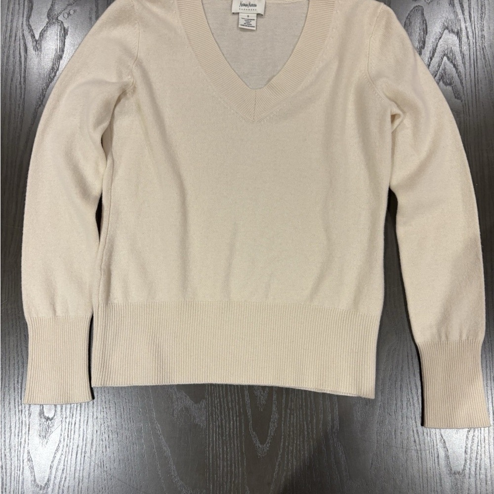 Neiman Marcus Cream V-Neck Sweater